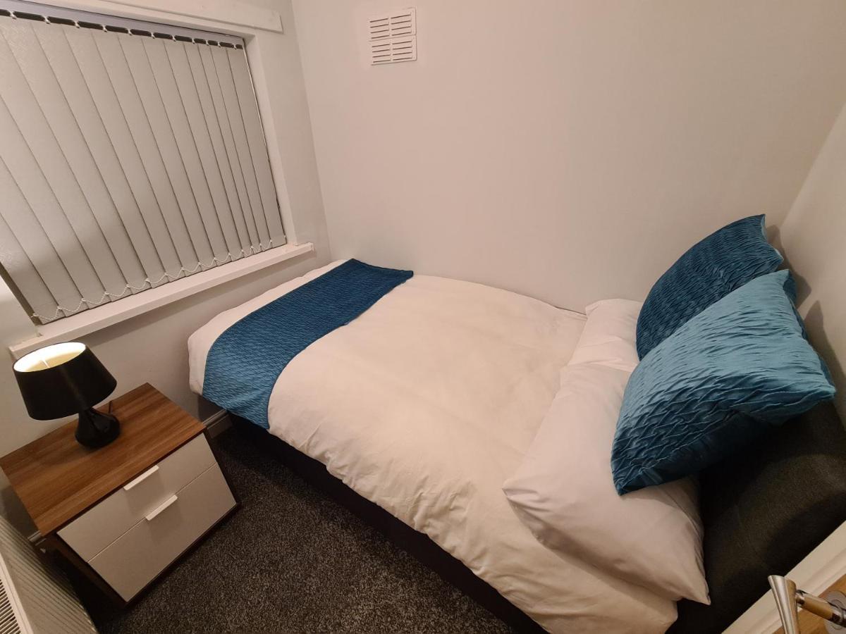 Whole House - 4 Bedrooms - Parking - Sleeps 8 Birmingham Ngoại thất bức ảnh